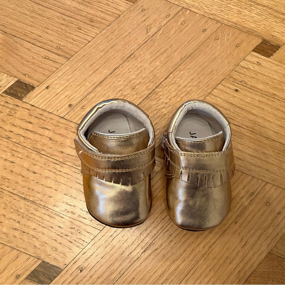 Two Pairs rosegold and pink Lily & Jack Mocs. Two pairs. Size 6-12 months. - Picture 6 of 8